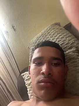 Snapshot of vebvs chatting on 12.22.25 vebvs online show from 12.22.25