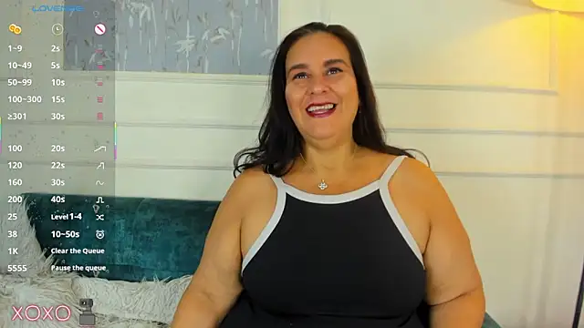 Sharlotte BBW  online show from 12.20.25