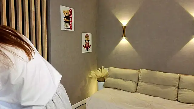 JaymieLarkey online show from 12.19.25