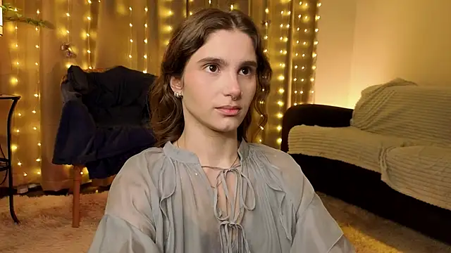 Snapshot of RozanneJordan chatting on 04.06.26 RozanneJordan online show from 04.06.26