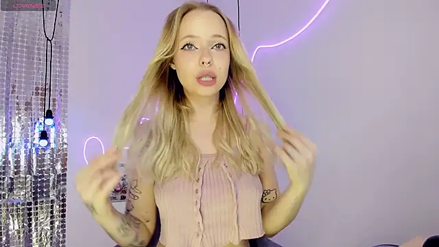 lucy loy online show from 11.20.25