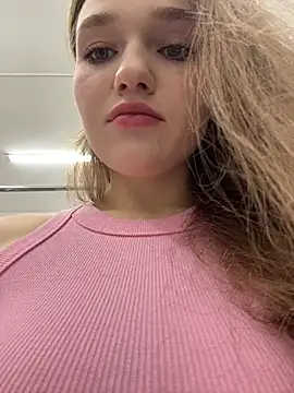 Snapshot of RussianWoman chatting on 02.17.26 RussianWoman online show from 02.17.26