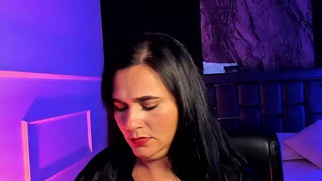 Sienarosewood online show from 12.18.25