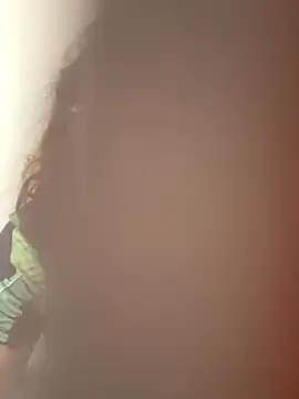 Snapshot of rosebrides chatting on 12.02.25 rosebrides online show from 12.02.25