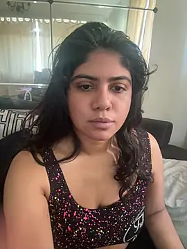 Snapshot of TiaBella_ chatting on 02.24.26 TiaBella online show from 02.24.26