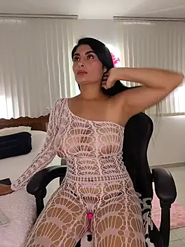 Snapshot of Laia_torres1 chatting on 07.19.26 Laia torres1 online show from 07.19.26