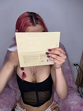 Valen-Foxx1 online show from 03.25.26