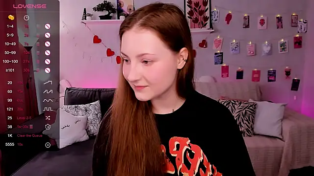 velvet cherry  online show from 04.25.26