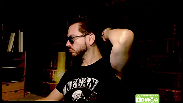 Snapshot of justshutupandwatch chatting on 12.17.25 justshutupandwatch online show from 12.17.25