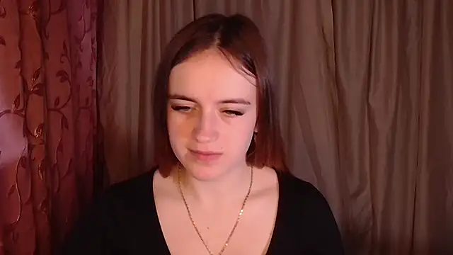 Illa May online show from 12.05.25