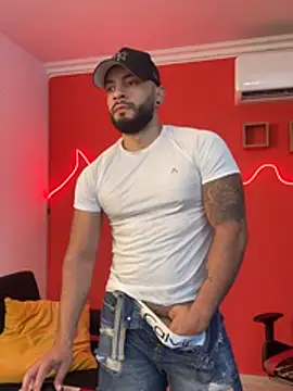 Snapshot of Mike_savage3 chatting on 01.16.26 Mike savage3 online show from 01.16.26