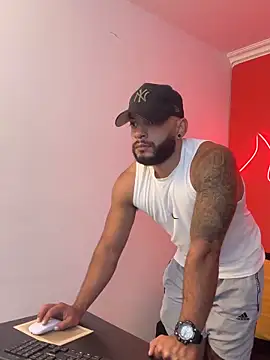 Snapshot of Mike_savage3 chatting on 02.25.26 Mike savage3 online show from 02.25.26