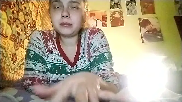 Snapshot of KikiBang chatting on 01.08.26 KikiBang online show from 01.08.26