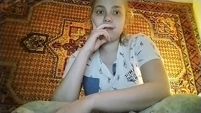 KikiBang online show from 04.12.26