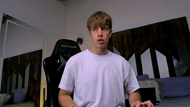 Snapshot of Ostin_Saints chatting on 02.04.26 Ostin Saints online show from 02.04.26