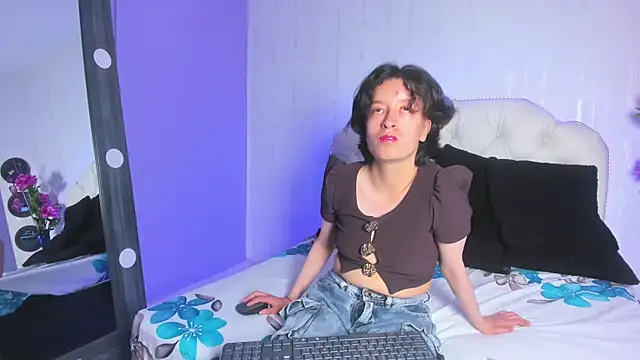 CoralAndOcean  online show from 12.20.25