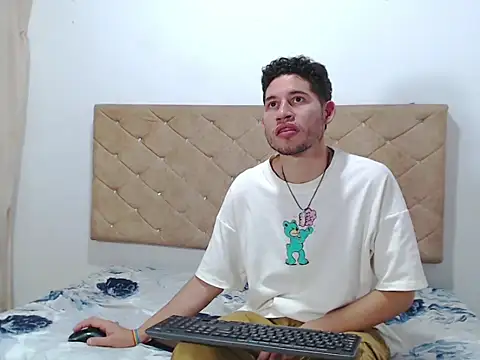 crissex3 online show from 02.10.26