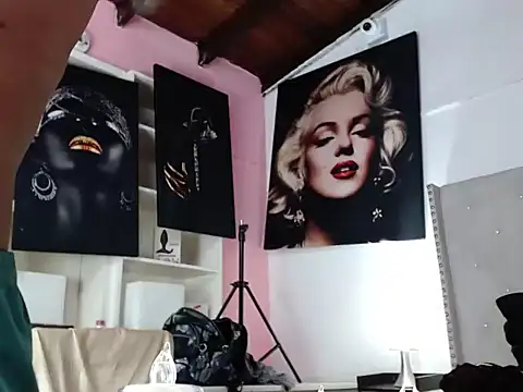 crissex3 online show from 02.16.26