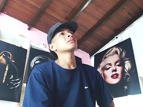 crissex3 online show from 02.19.26