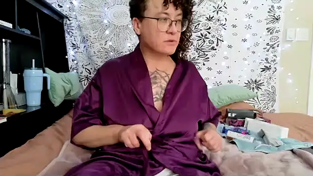 Snapshot of sareberr420 chatting on 01.19.26 sareberr420 online show from 01.19.26