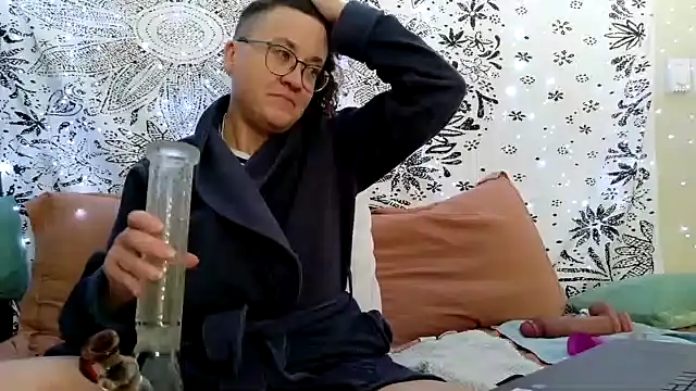 Snapshot of sareberr420 chatting on 02.08.26 sareberr420 online show from 02.08.26