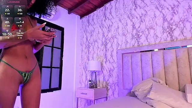 Valeskaa  online show from 12.02.25