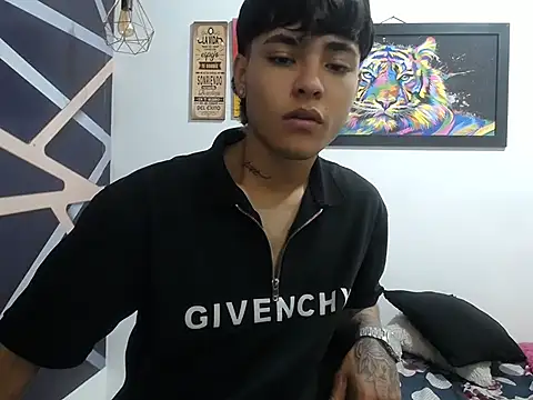 Snapshot of IndigoSexxy chatting on 11.22.25 IndigoSexxy online show from 11.22.25