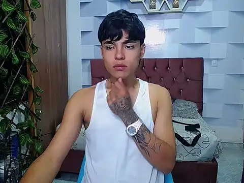 Snapshot of IndigoSexxy chatting on 11.23.25 IndigoSexxy online show from 11.23.25