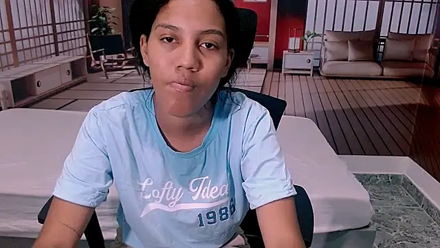 xamaravelour online show from 11.22.25