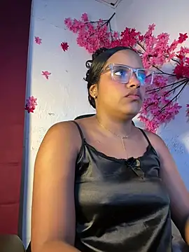 Snapshot of chleo_rosse chatting on 05.05.26 chleo rosse online show from 05.05.26