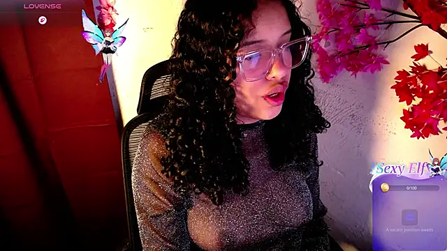 Snapshot of chleo_rosse chatting on 05.12.26 chleo rosse online show from 05.12.26