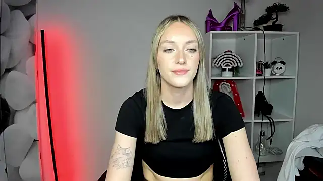 EvelynBlond online show from 02.16.26