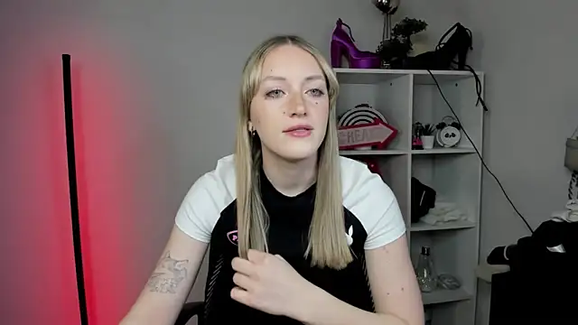 EvelynBlond online show from 03.26.26