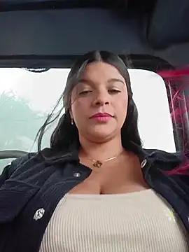 Layla-daring online show from 02.13.26