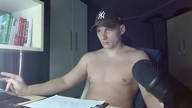 Poliglotjoe1 online show from 11.28.25