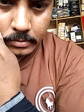 Snapshot of Roy___121 chatting on 05.30.26 Roy 121 online show from 05.30.26