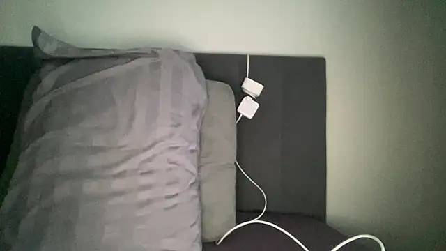 alisa kitcat online show from 12.14.25