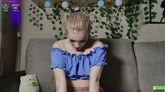 Megan Lora online show from 03.07.26