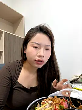 GYYoo online show from 12.05.25