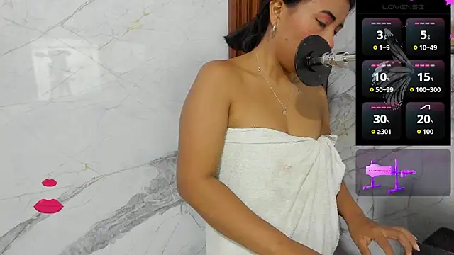 Latina candy01 online show from 04.17.26