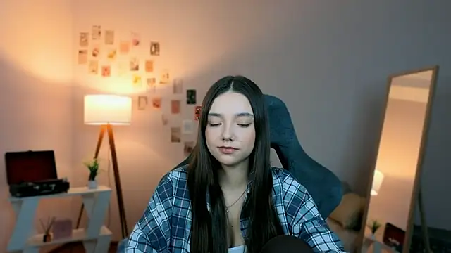 Vexorine online show from 04.17.26