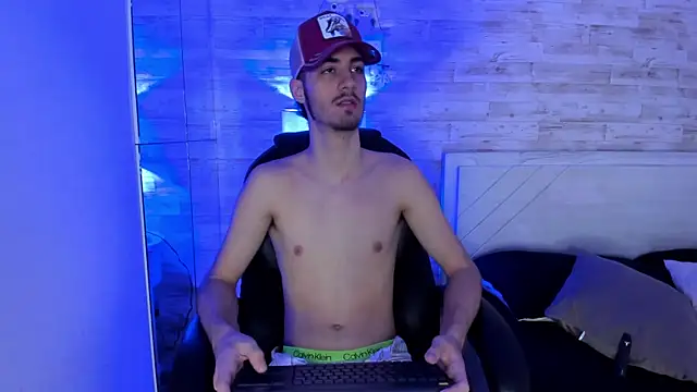 Emir Ozan  online show from 12.21.25