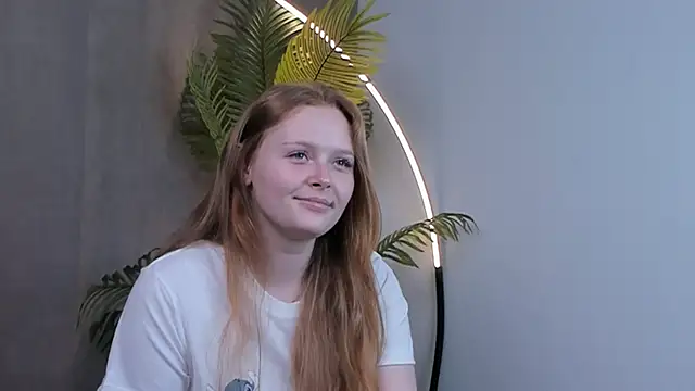 Snapshot of KyongBakos chatting on 11.23.25 KyongBakos online show from 11.23.25