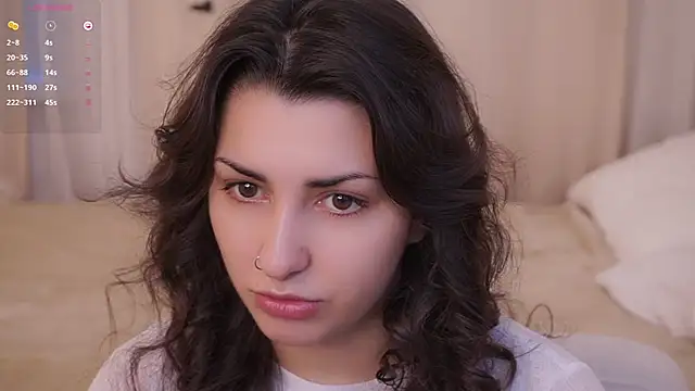 DovieMascall online show from 12.04.25