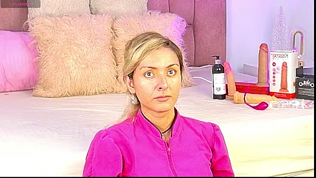 Lunitaa Diva online show from 12.03.25