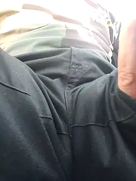 Snapshot of Sebgeneve chatting on 02.26.26 Sebgeneve online show from 02.26.26