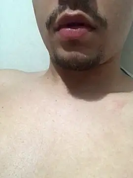 Snapshot of vitorwez chatting on 11.24.25 vitorwez online show from 11.24.25