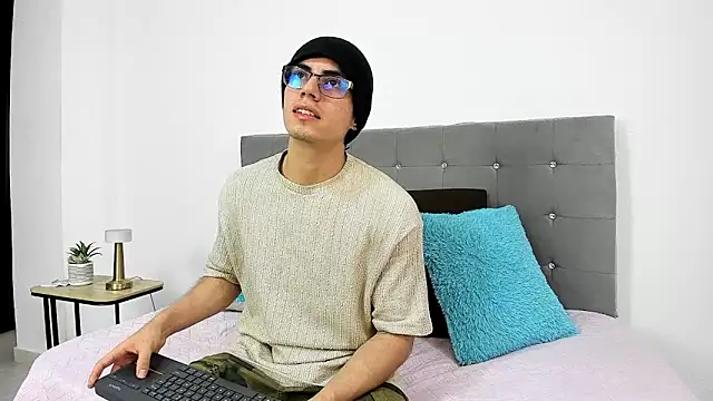 eren jeager online show from 01.07.26