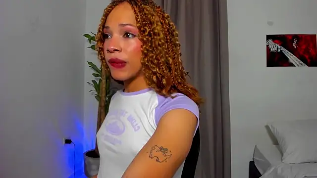 Catty Noir online show from 12.20.25