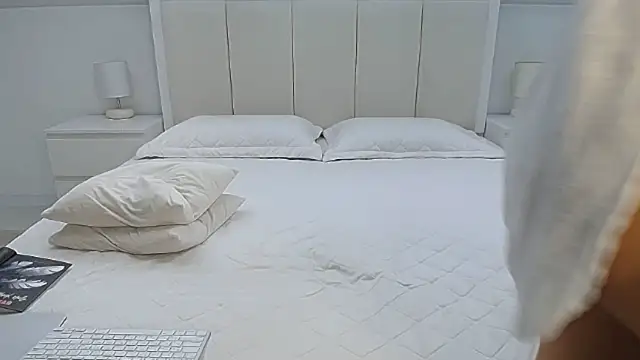 Milena29 online show from 03.22.25